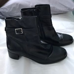 Naturalizer shirt heel black ankle boots